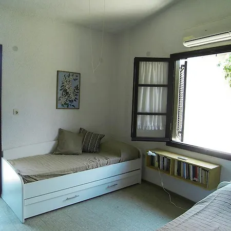 Charming Maisonette Polychrono