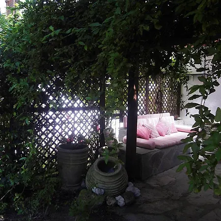 Apartment Charming Maisonette