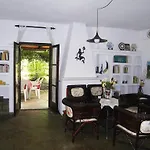 Charming Maisonette Políhrono